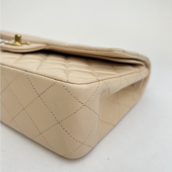 SOLD 🥰Authentic Beige Chanel Classic Double Flap Lambskin Shoulder Bag - Picture 4 of 6